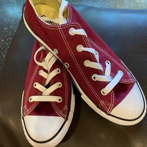 Converse Cranberry Youth
